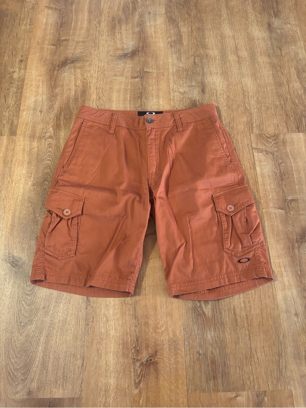 Oakley Cargo Shorts Mens Size 30 Rust Color Casual Outdoor Beach Hiking Summer